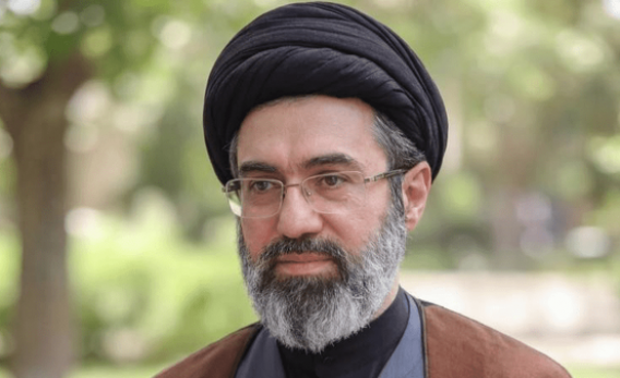 رهبر-انقلاب-شرط-اول-غلبه-حق-بر-باطل-اتحاد-مسلمین-در-مقابل-کفر-جهانی-است